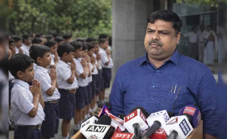 सरकारी स्कूलों में मंत्रोच्चार पर सरकार कायम, शिक्षा मंत्री गजेन्द्र ने आदेश पर दी बड़ी सफाई
