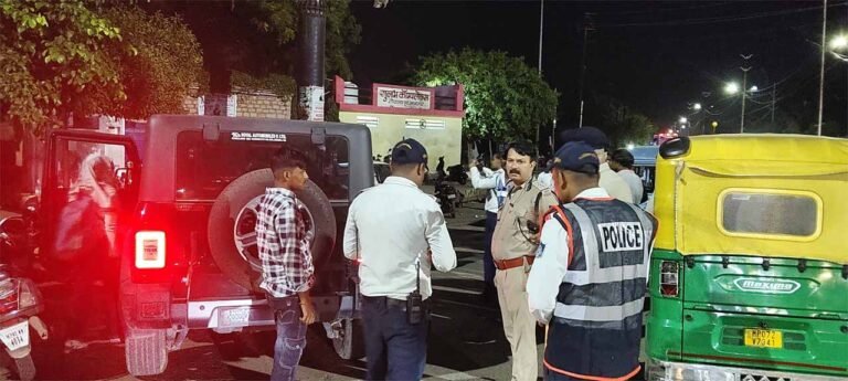ग्वालियर पुलिस का ‘नशे से दूरी है जरूरी 2.0’ अभियान: ड्रिंक एंड ड्राइव पर कड़ा प्रहार, 05 कारें जब्त