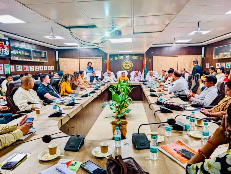 सीएम योगी के विजन के अनुरूप तैयार हो रहा गोसंरक्षण से ग्रामीण समृद्धि का नया मॉडल