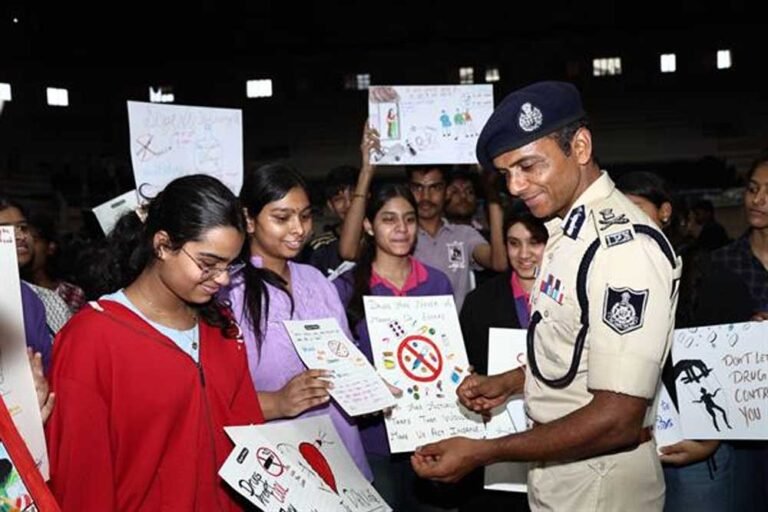 सातवें दिन स्कूलों, कॉलेजों, हाट-बाजारों, औद्योगिक संस्थानों और सार्वजनिक स्थलों पर लाखों नागरिकों तक पहुँचा नशामुक्ति का संदेश