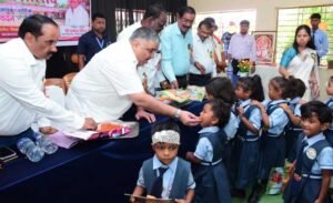 शाला प्रवेश उत्सव में नवप्रवेशी विद्यार्थियों का किया आत्मीय स्वागत, अध्ययन सामग्री वितरित कर