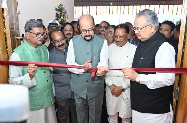 उदाहरण : राज्यपाल  रमेन डेका  प्रदेश के विकास और जनहित के संकल्पों को साकार करने का सशक्त मंच है विधानसभा – मुख्यमंत्री  विष्णुदेव साय