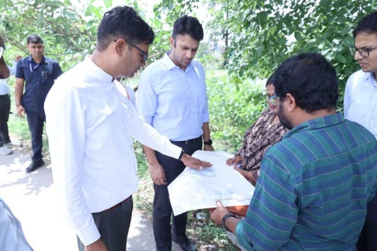 विजयपुर में 16 करोड़ रुपये से बनेगा अत्याधुनिक हेल्थ एंड वेलनेस सेंटर, डिजाइन में सुधार कर शीघ्र स्वीकृति भेजने के निर्देश