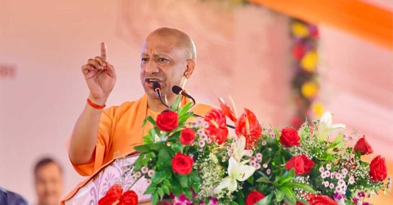 गुरु पूर्णिमा महोत्सव पर गोरखनाथ मंदिर में गोरक्षपीठाधीश्वर एवं मुख्यमंत्री योगी आदित्यनाथ का संबोधन