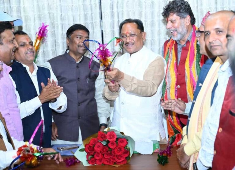 मुख्यमंत्री ने तुपकी चलाकर दी भगवान  जगन्नाथ को प्रतीकात्मक सलामी