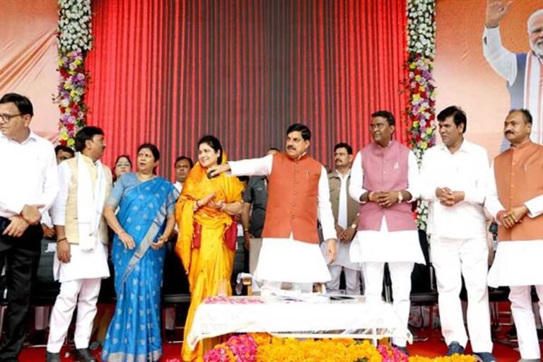 बुंदेलखंड के किसानों ने पानी का अभाव झेला, गरीबी झेली, अब केन-बेतवा नदी जोड़ो से हम इसे बनाएंगे समृद्ध