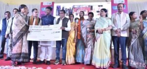 ‘दीदी के गोठ’ में गूंजी आत्मनिर्भर बस्तर की आवाज