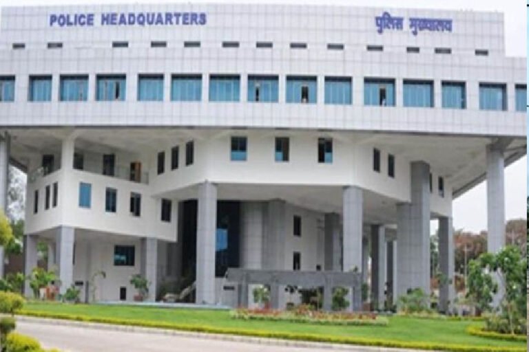 MP के कार्यवाहक पुलिस अधिकारियों पर फिलहाल नहीं होगी कार्रवाई, अगले आदेश तक पद पर बने रहने के निर्देश