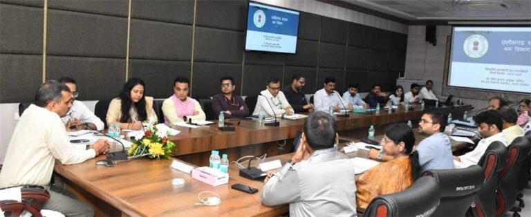 भारत सरकार के श्रम एवं रोजगार मंत्रालय के संयुक्त सचिव ने लिया तैयारियों का जायजा