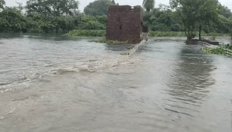 Bhopal Rain: 24 घंटे में 7 इंच बरसा पानी, कलियासोत-केरवा-कोलार में बढ़ा जलस्तर; शहर बेहाल
