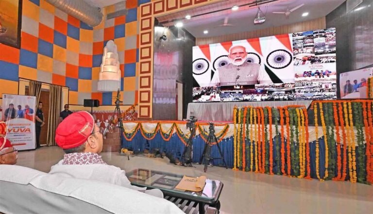 नशामुक्त भारत संकल्प अभियान का आगाज, सीएम ने युवाओं को दिलाई शपथ