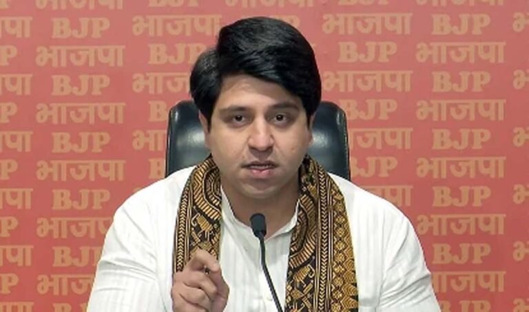 शहजाद पूनावाला का राहुल गांधी पर वार, बोले- मोदी को PM बनाने में दिया योगदान