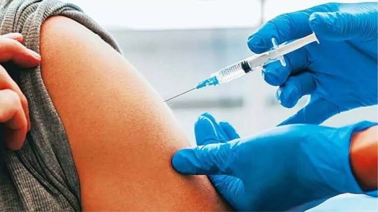 बारिश-कांवड़ यात्रा से छूटे बच्चों को मिलेगा मौका, UP में 31 अगस्त तक चलेगा टीकाकरण अभियान