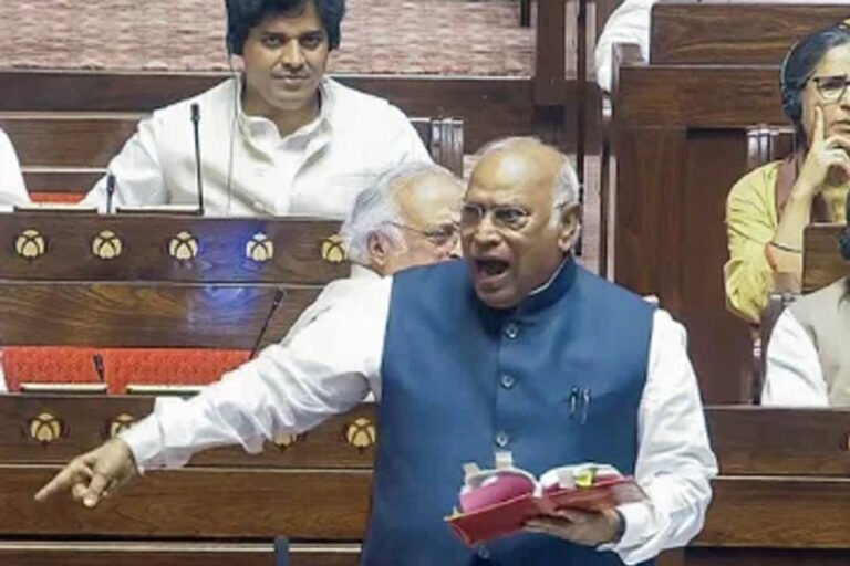 खरगे के मंच के ‘शुद्धिकरण’ पर संसद में हंगामा, जेपी नड्डा बोले- ‘दुखदायी है, जांच करेंगे’