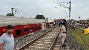 भारतीय रेलवे को लेकर चौंकाने वाला खुलासा, 26 साल में 4 हजार से ज्यादा हादसे और 3,594 मौतें