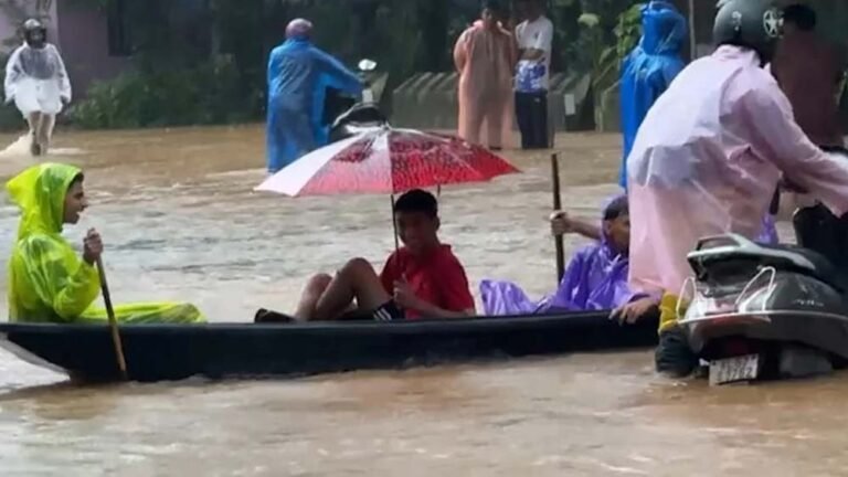 मूसलाधार बारिश बनी आफत, केरल में हजारों बेघर; शिवमोगा में तीन की मौत