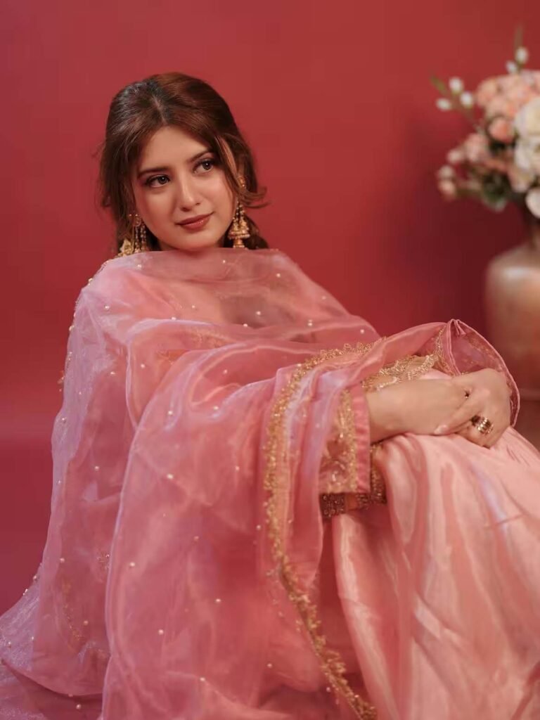 Bigg Boss 20 में एंट्री को लेकर बड़ा अपडेट, अरिशफा खान और ईशा रिखी के नाम चर्चा में
