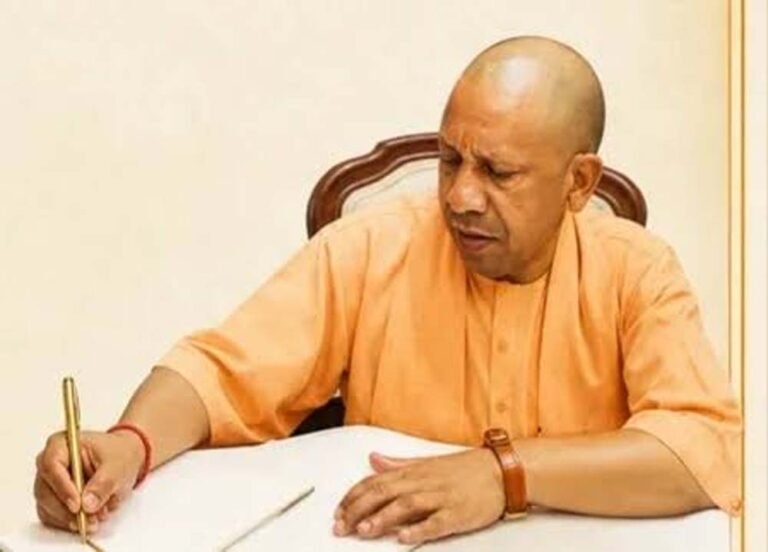 रक्षाबंधन पर योगी, राज्यपाल समेत दिग्गजों ने दी बधाई, बोले- प्रेम और विश्वास के साथ सुरक्षा का पर्व