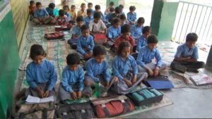 सरकारी स्कूलों की छवि खराब करना पड़ेगा भारी, दोषियों पर FIR की तैयारी; DM को रिपोर्ट भेजी