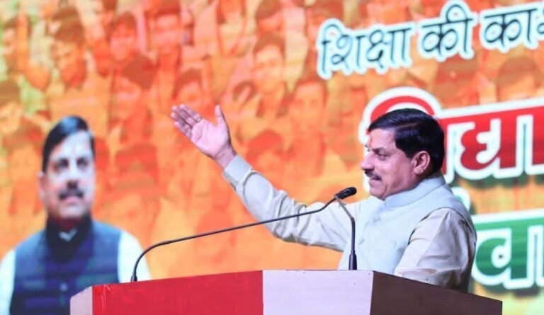 12वीं में 75%+ अंक वालों के लिए खुशखबरी! 1 सितंबर को अकाउंट में आएंगे ₹25,000