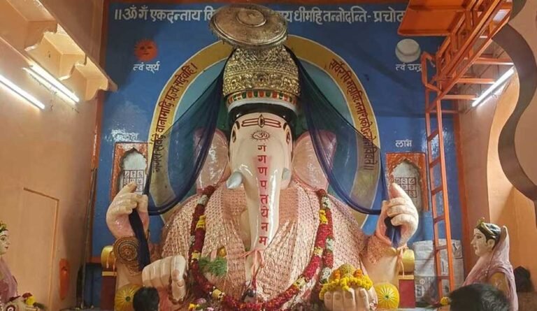 सात समंदर पार से उज्जैन पहुंचीं गणेशजी की राखियां, रक्षाबंधन पर सजेगी 51 फीट की विशाल राखी