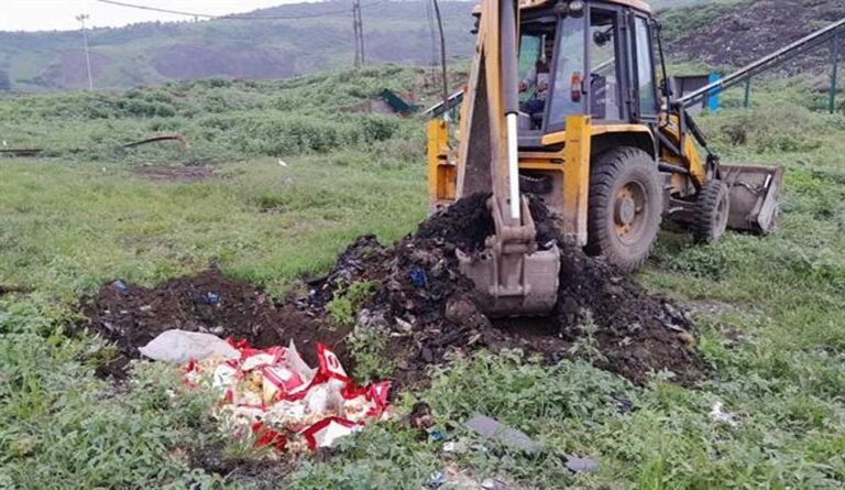 देवास में मिलावटी मावा पर बड़ी कार्रवाई, रक्षाबंधन से पहले खाद्य विभाग ने जब्त किया एनालॉग मावा