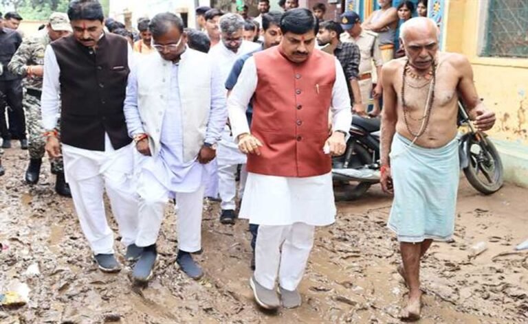 बाढ़ पीड़ितों को CM मोहन यादव का भरोसा, बोले- संकट की घड़ी में पूरी सरकार आपके साथ