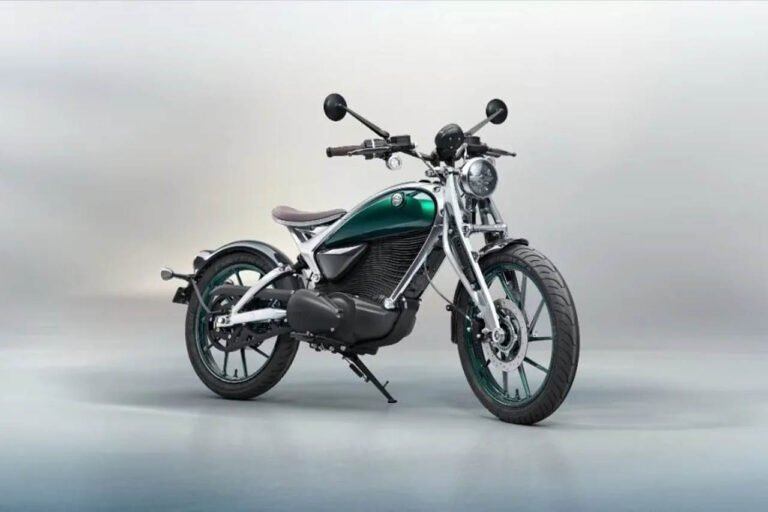 Royal Enfield की 5 नई मोटरसाइकिलें और Simple का नया इलेक्ट्रिक स्कूटर, जल्द मिलेंगी ग्राहकों को बड़ी सौगात