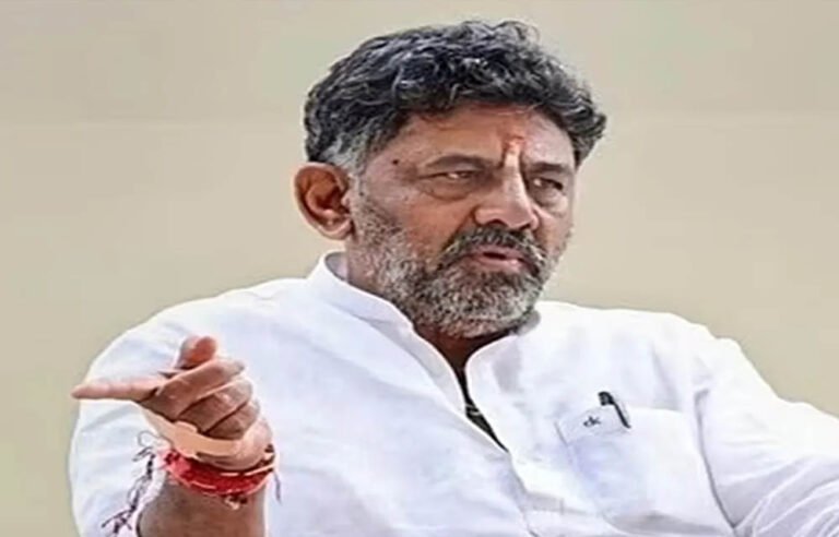 Karnataka Politics: इस्तीफे की चर्चा के बीच CM शिवकुमार का बड़ा संदेश, बोले- ‘जिसे रिजाइन करना है कर दो’