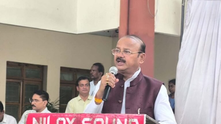 सभी वर्गों के कल्याण के लिए कार्य कर रही है सरकार- राज्य मंत्री दिलीप जायसवाल