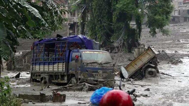 नेपाल में बाढ़ से 788 की मौत, 2502 लापता; चीन से 403 भारतीय लौटे, 500 अब भी सुरक्षित