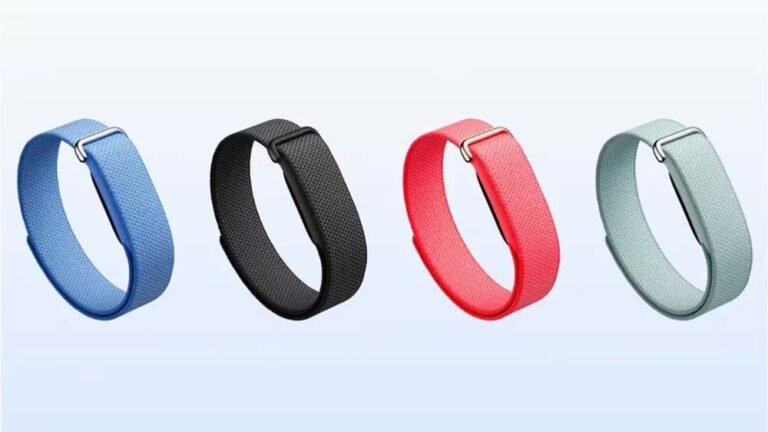 Google ला रहा बिना स्क्रीन वाला Fitbit Air, 7 दिन चलेगी बैटरी, जानें फीचर्स