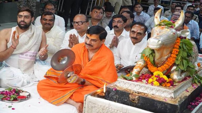 CM डॉ. मोहन यादव ने महाकालेश्वर की शयन आरती में लिया आशीर्वाद, भक्तिभाव में डूबा उज्जैन