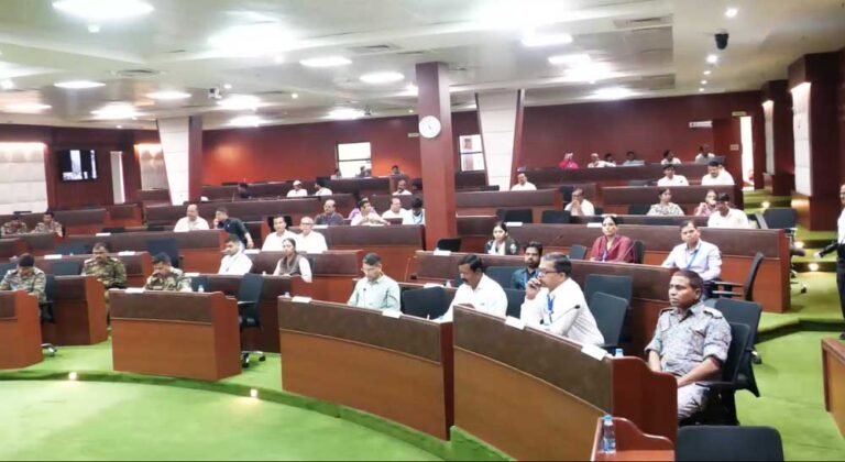 तैयारियों की हुई समीक्षा, वीडियो कॉन्फ्रेंसिंग से सभी जिलों की सहभागिता