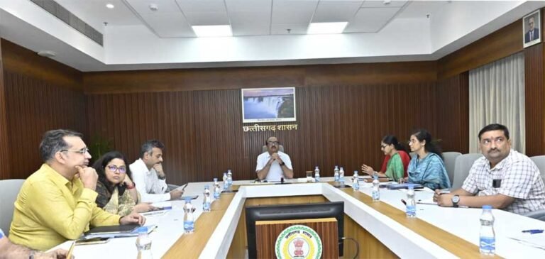 मुख्य सचिव की अध्यक्षता में शहरी गैस वितरण नीति के तहत राज्य स्तरीय निगरानी समिति की बैठक सम्पन्न