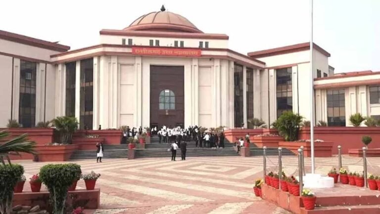 छत्तीसगढ़ हाईकोर्ट का अहम आदेश, ट्रांसफर होने पर भी कर्मचारी की वरिष्ठता रहेगी बरकरार