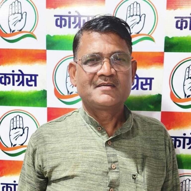 सरकारी कुर्सी पर राजनीति का रंग? पंचायत सचिव की कथित सोशल मीडिया सक्रियता पर कांग्रेस का हमला, निष्पक्ष जांच की उठी मांग