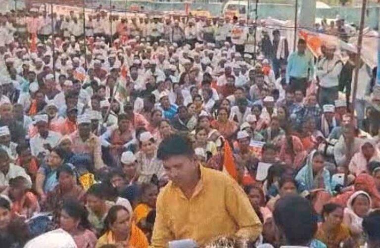 MP में बिजली आउटसोर्स कर्मचारियों का शक्ति प्रदर्शन, भोपाल में संविदाकर्मी दर्जा और ₹50 लाख बीमा की मांग