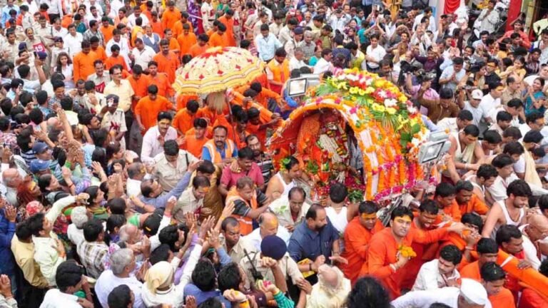 महाकाल की नगरी उज्जैन का अनुपम वैभव, जहां रंग, पुष्प, नाद और पीढ़ियों की परंपरा है जीवंत
