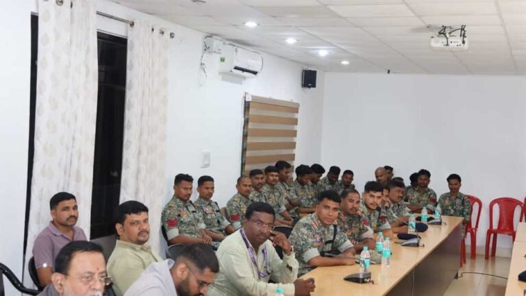 आत्मसमर्पण और पुनर्वास से बदली जिंदगी, अब सब इंस्पेक्टर बनकर संभाल रहे सुरक्षा की जिम्मेदारी