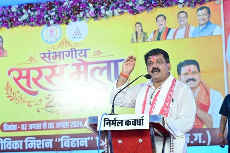 पांच दिवसीय संभागीय सरस मेला का उपमुख्यमंत्री  विजय शर्मा ने किया उद्घाटन