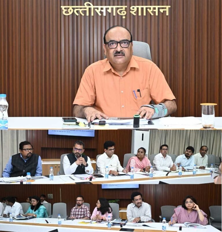 पेसा और एफआरए टास्क फोर्स की बैठक सम्पन्न जल, जंगल, जमीन का होगा बेहतर प्रबंधन