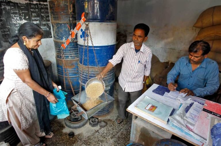 पोषण की नई ताकत बना यूपी का टेक होम राशन, बच्चों की सेहत से महिलाओं की आत्मनिर्भरता तक दिखा असर
