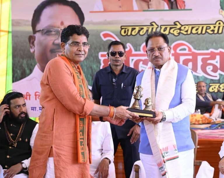 किसान प्रदेश की प्रगति की धुरी, उनकी आय बढ़ाने के लिए सरकार निरंतर कर रही काम : मुख्यमंत्री