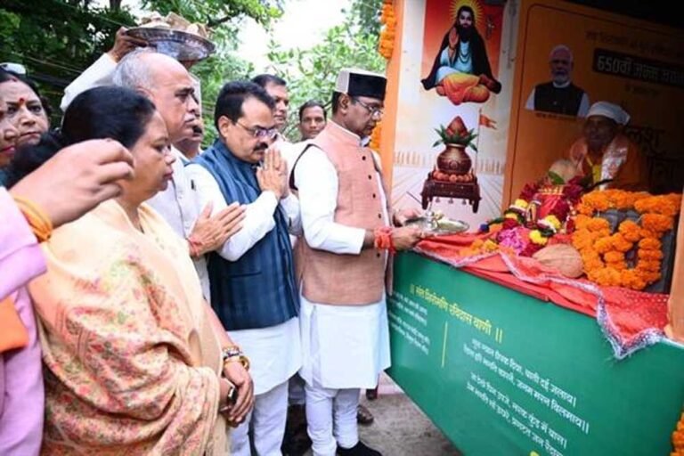 मंत्री  विश्वास सारंग ने भोपाल जिले में कलश वंदन यात्रा का किया शुभारंभ