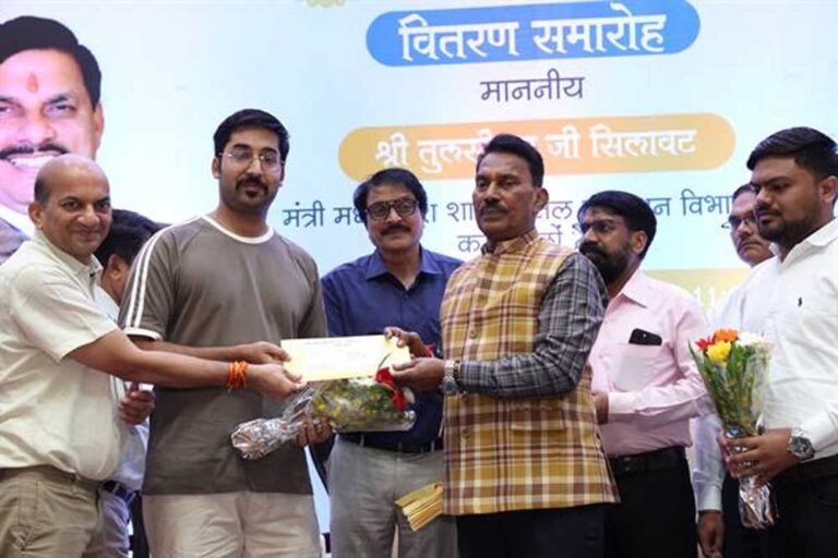 नवनियुक्त कर्मचारी पूरी निष्ठा और लगन से कार्य करें : जल संसाधन मंत्री  सिलावट