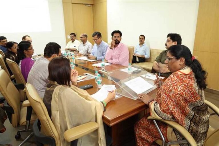 योजनाओं के क्रियान्वयन में लापरवाही बर्दाश्त नहीं, धरातल पर दिखना चाहिए असर : मंत्री  भूरिया