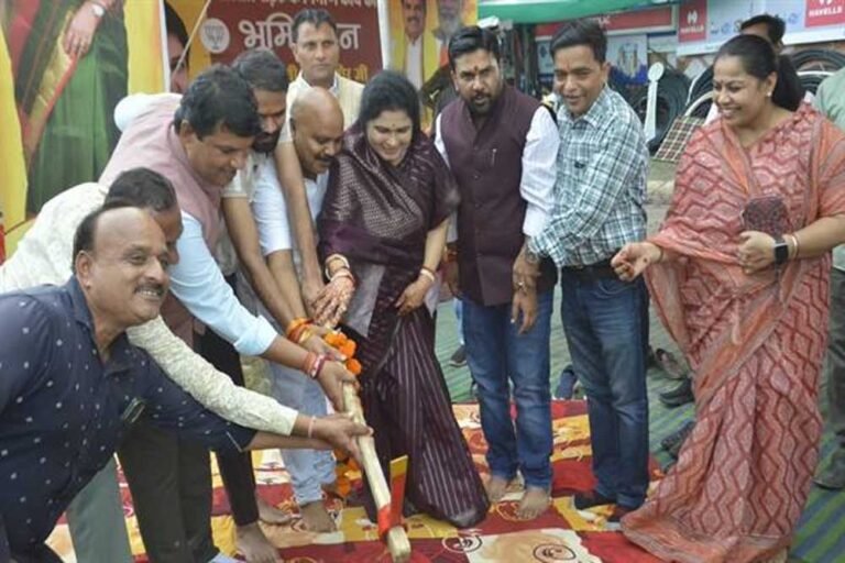 जनता की अपेक्षाओं को पूर्ण करना और क्षेत्र का सर्वांगीण विकास हमारी सर्वोच्च प्राथमिकता : राज्यमंत्री गौर