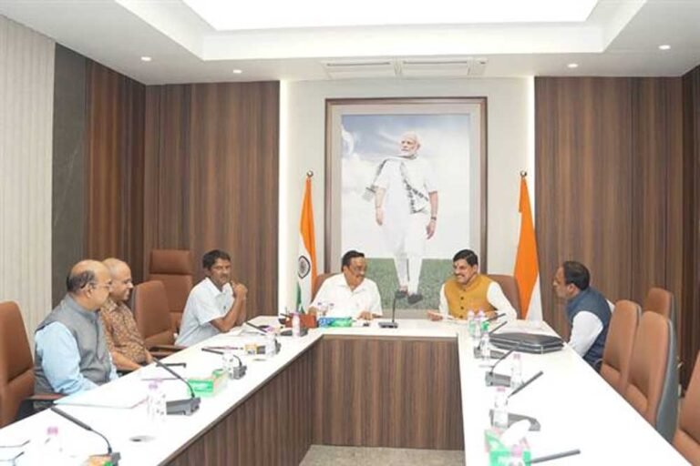 जल संसाधन एवं जनहित से जुड़े विषयों पर हुआ विचार-विमर्श