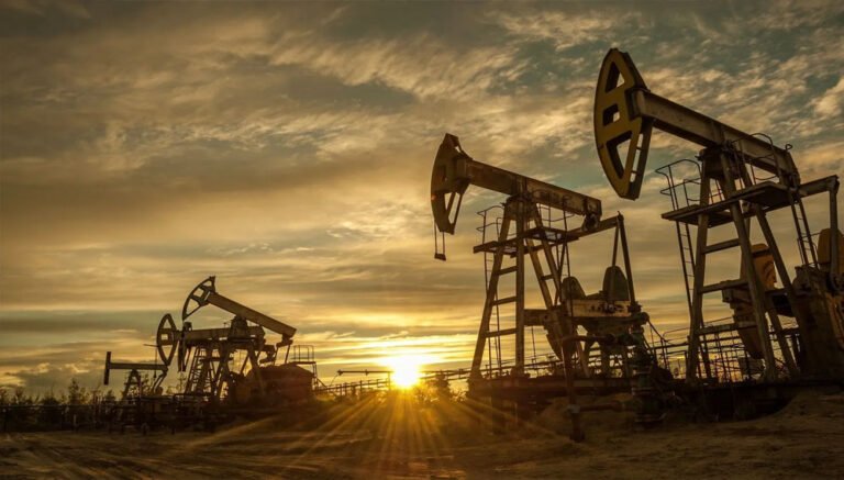 ईरान के बड़े कदम से तेल बाजार में हलचल, होरमुज़ तनाव के बीच Crude Oil फिर हुआ महंगा